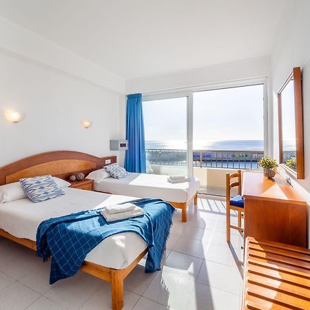 Hostal Port Corona كالا راتخاذا المظهر الخارجي الصورة