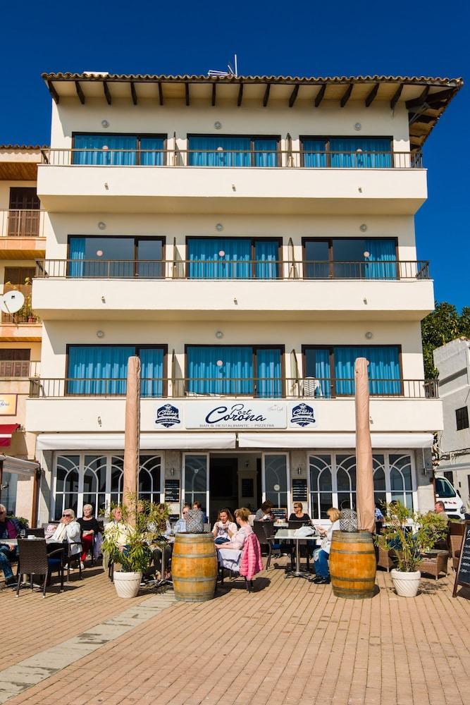 Hostal Port Corona كالا راتخاذا المظهر الخارجي الصورة