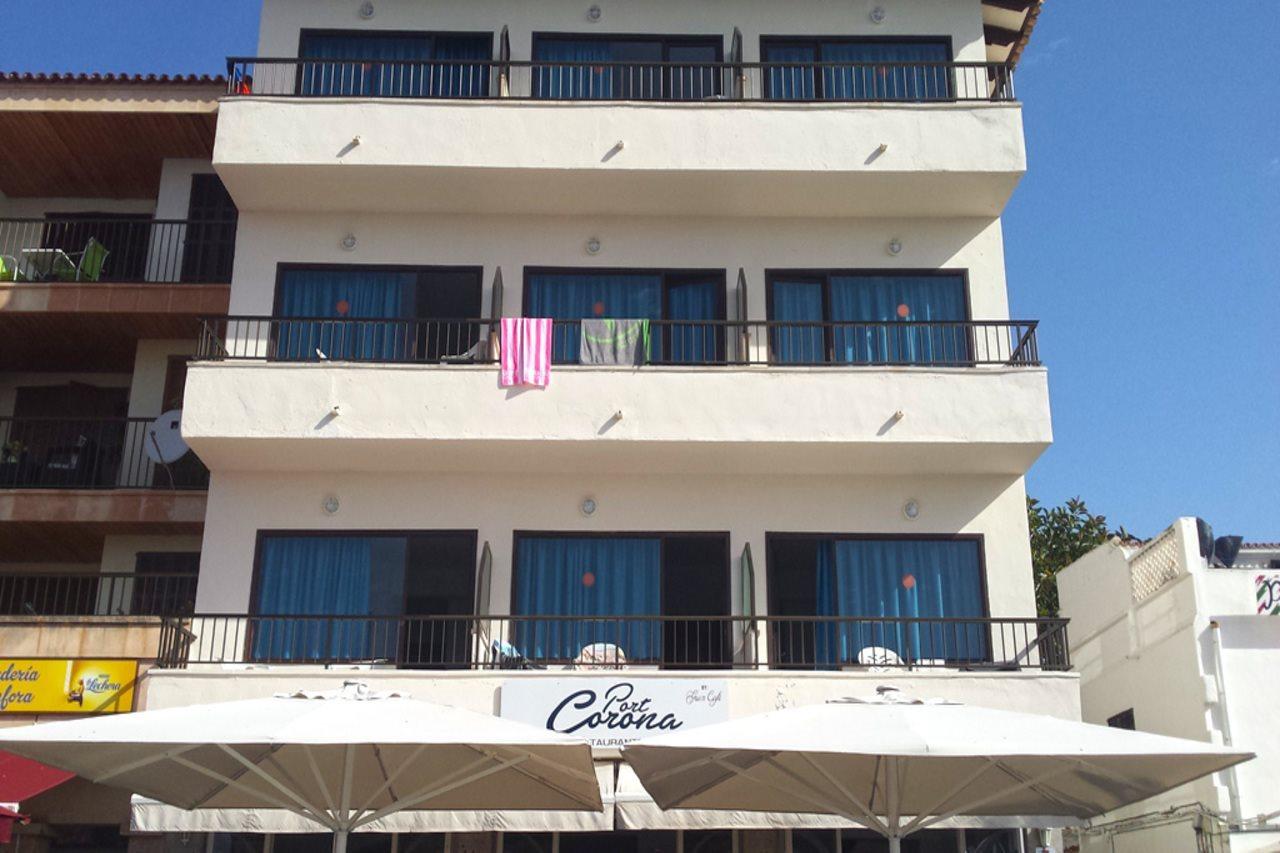 Hostal Port Corona كالا راتخاذا المظهر الخارجي الصورة