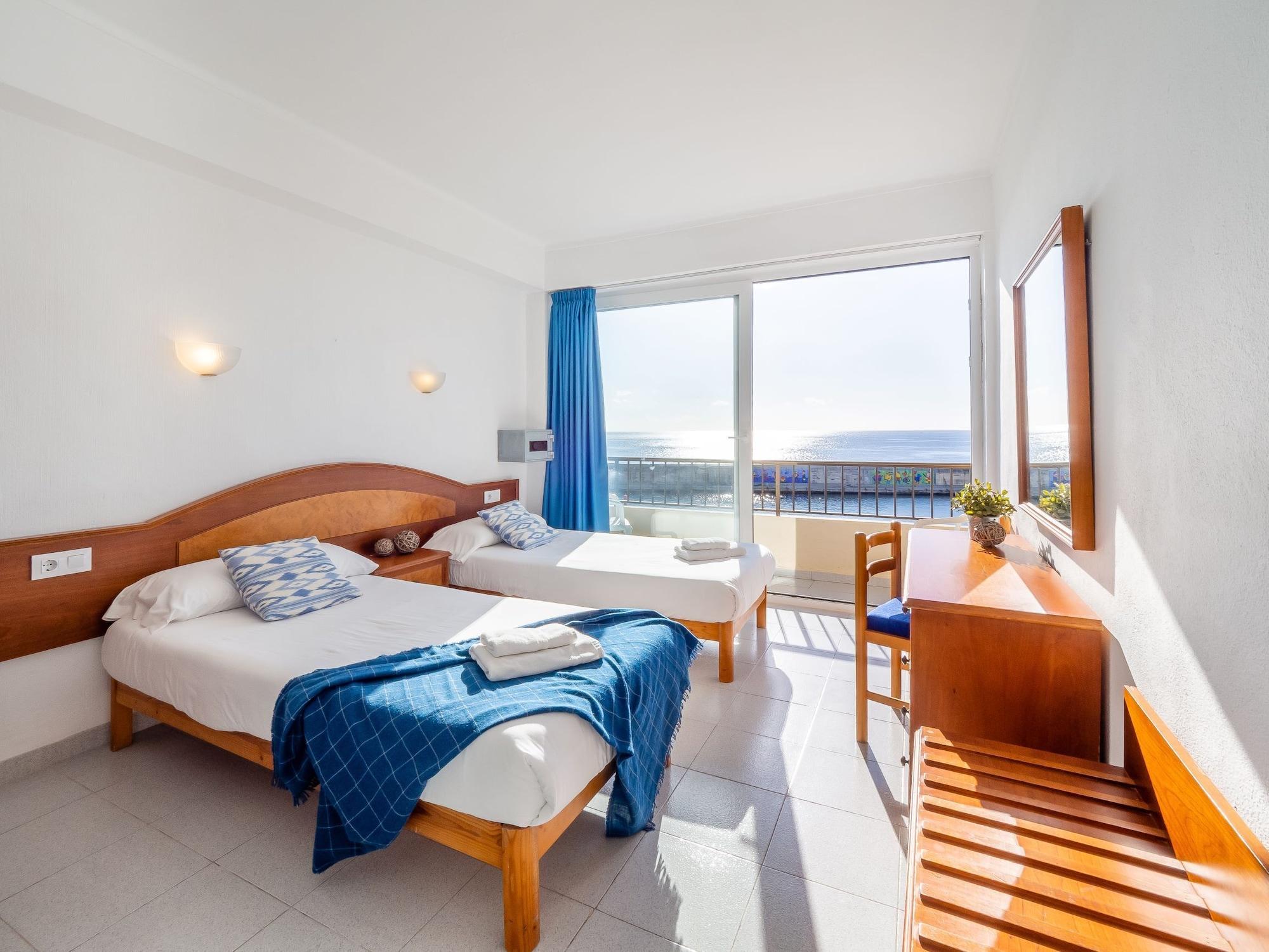 Hostal Port Corona كالا راتخاذا المظهر الخارجي الصورة