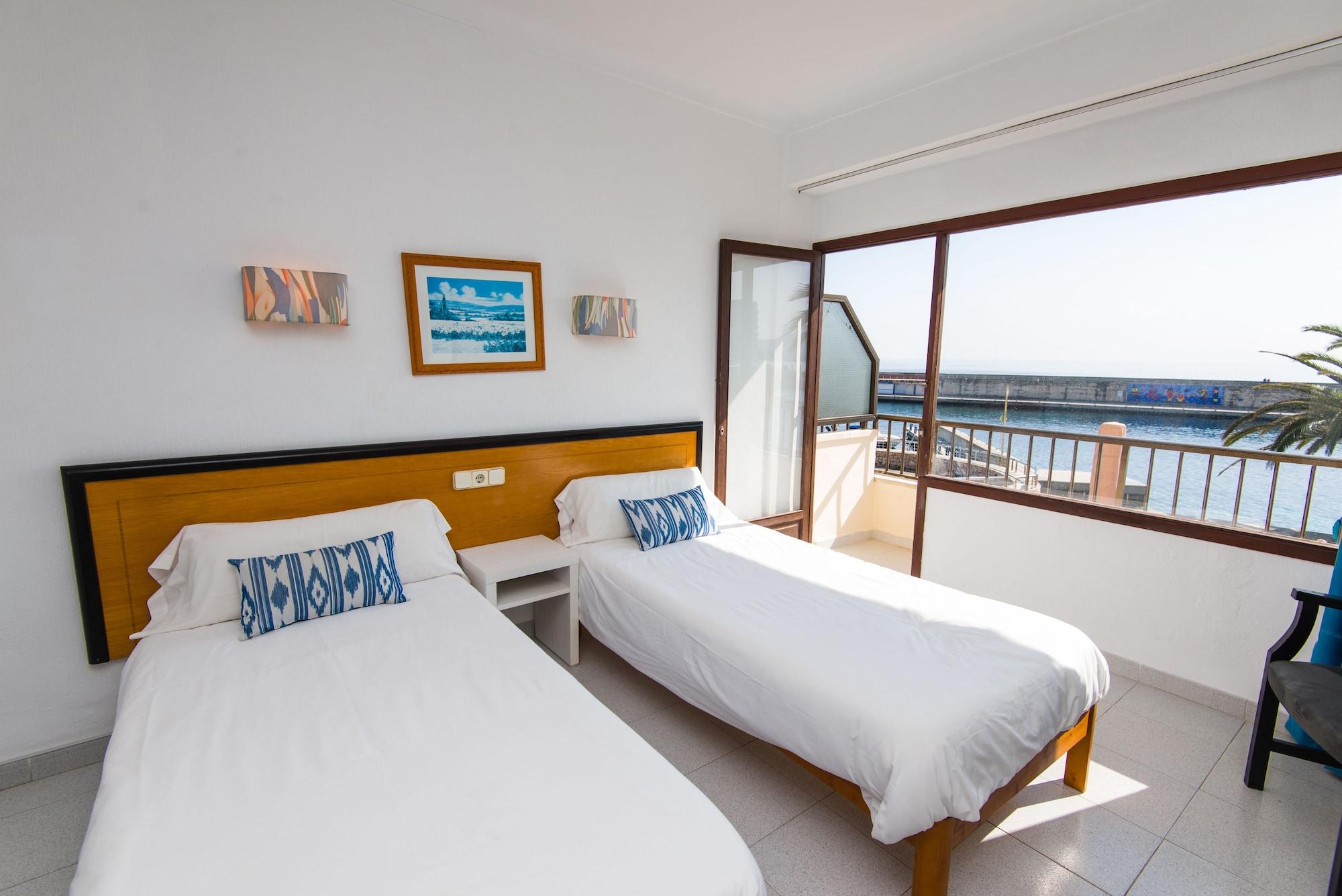 Hostal Port Corona كالا راتخاذا المظهر الخارجي الصورة