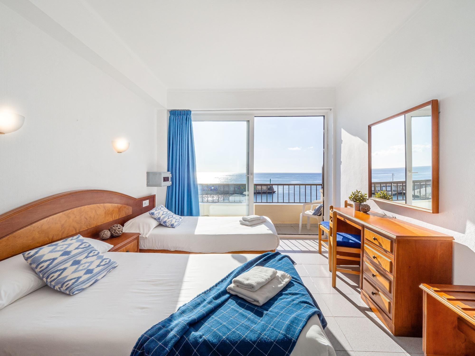 Hostal Port Corona كالا راتخاذا المظهر الخارجي الصورة